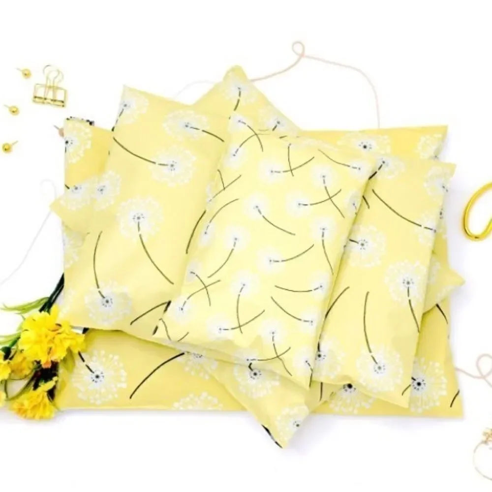 20- 10x13 Dandelion Print Poly Mailers